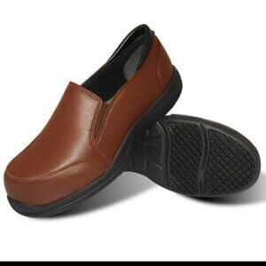 Genuine Grip Women's Brown Leather Flats Slip-On Comfort Clog Mule Shoes, 6.5